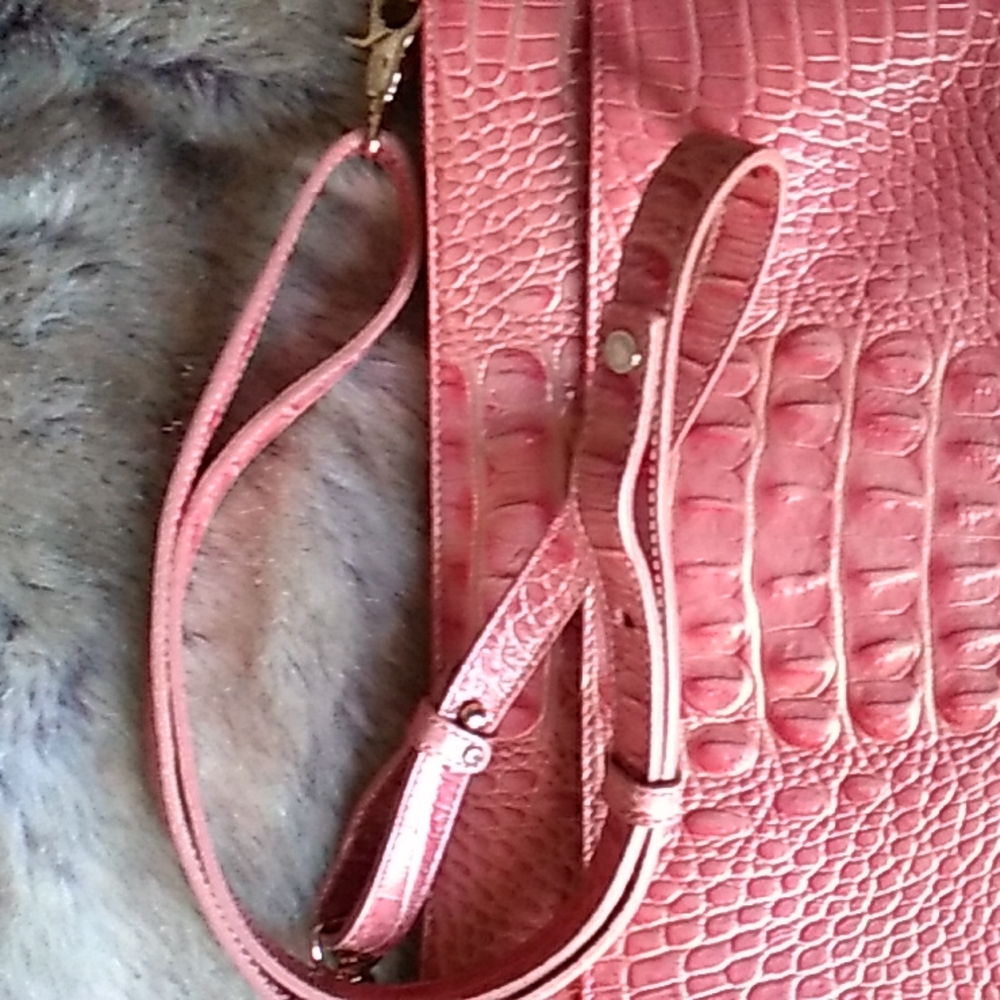 Brahmin Melbourne leather croc embossed cross-body handbag - Picture 6 of 10